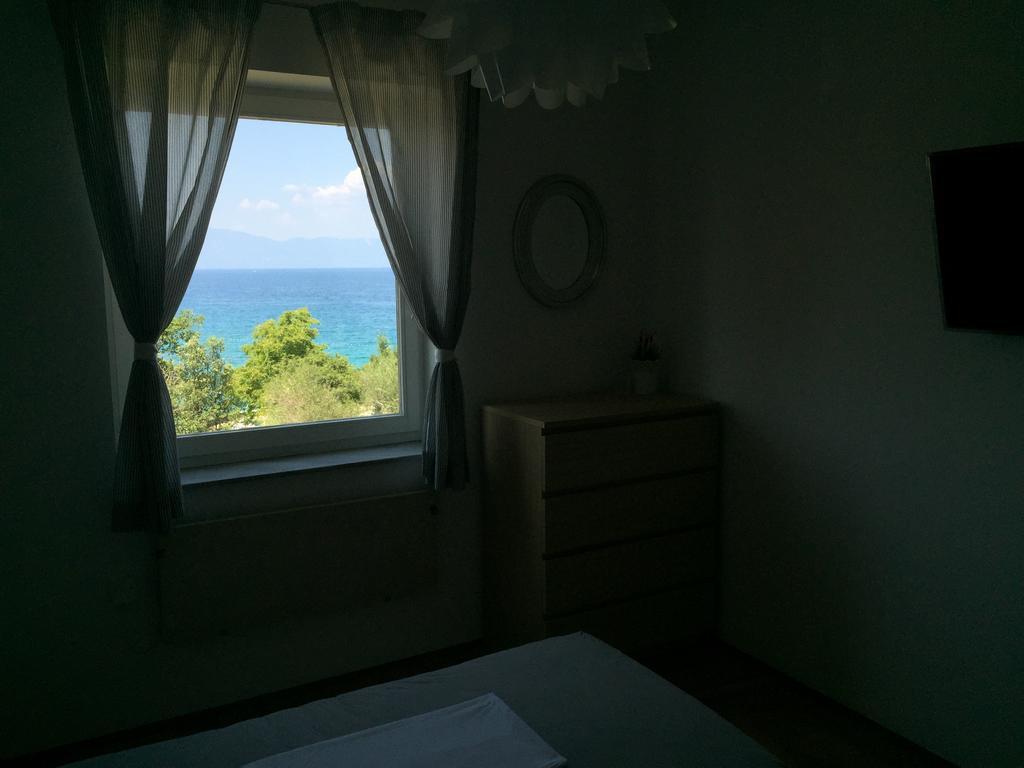 Apartments Papalinna By Moro Malinska Rum bild