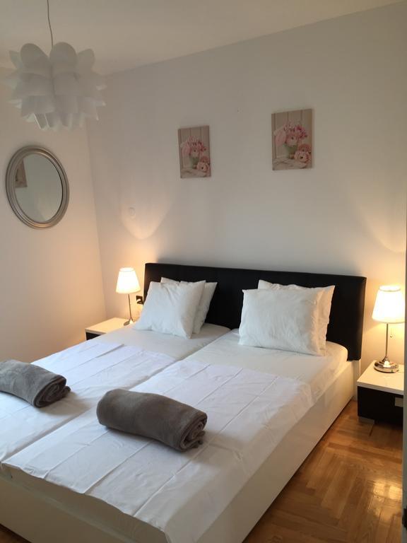 Apartments Papalinna By Moro Malinska Rum bild